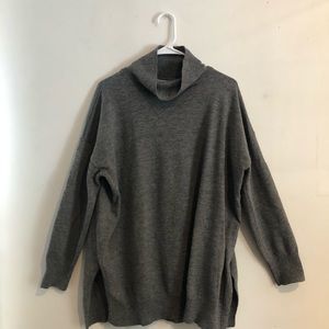 Joesph/ charcoal grey sweater / XL